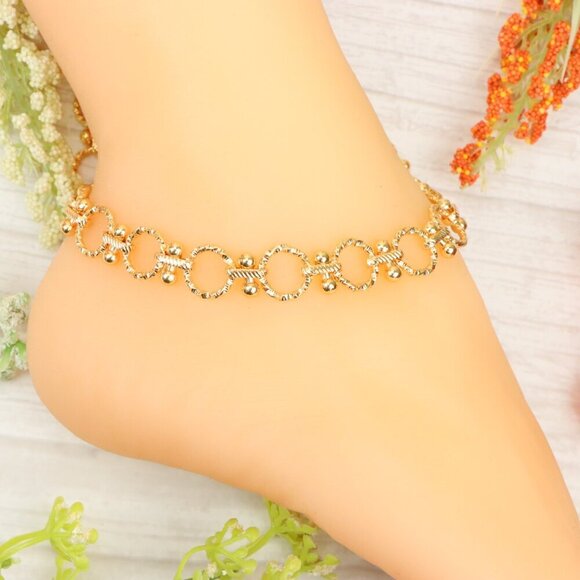 "Handmade Anklet – Elegant & Delicate Jewelry for Women | UNVRC1613 - Picture 3 of 10